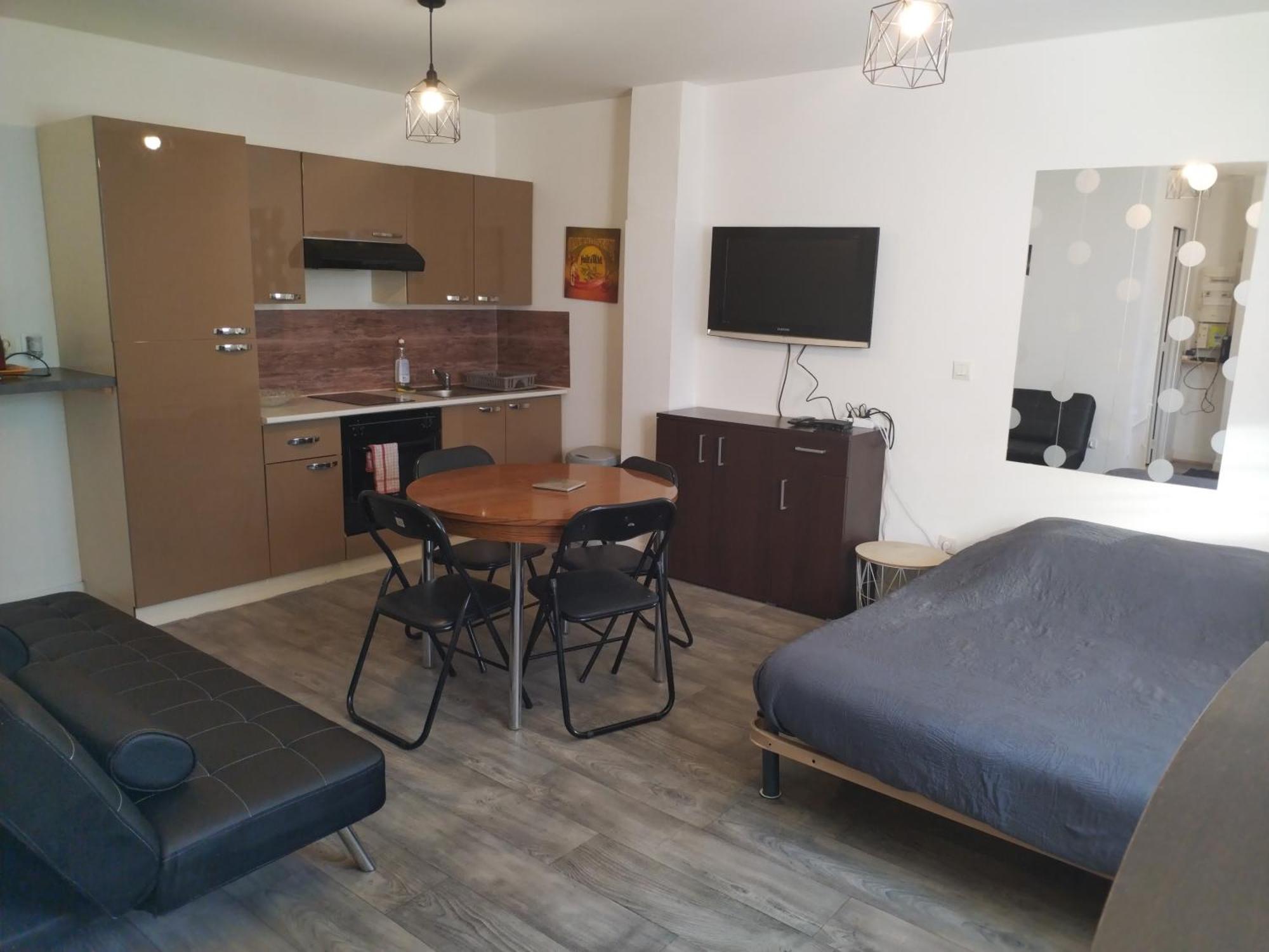 Studio Proche De La Gare Et Du Centre Ville Châlons-en-Champagne Dış mekan fotoğraf