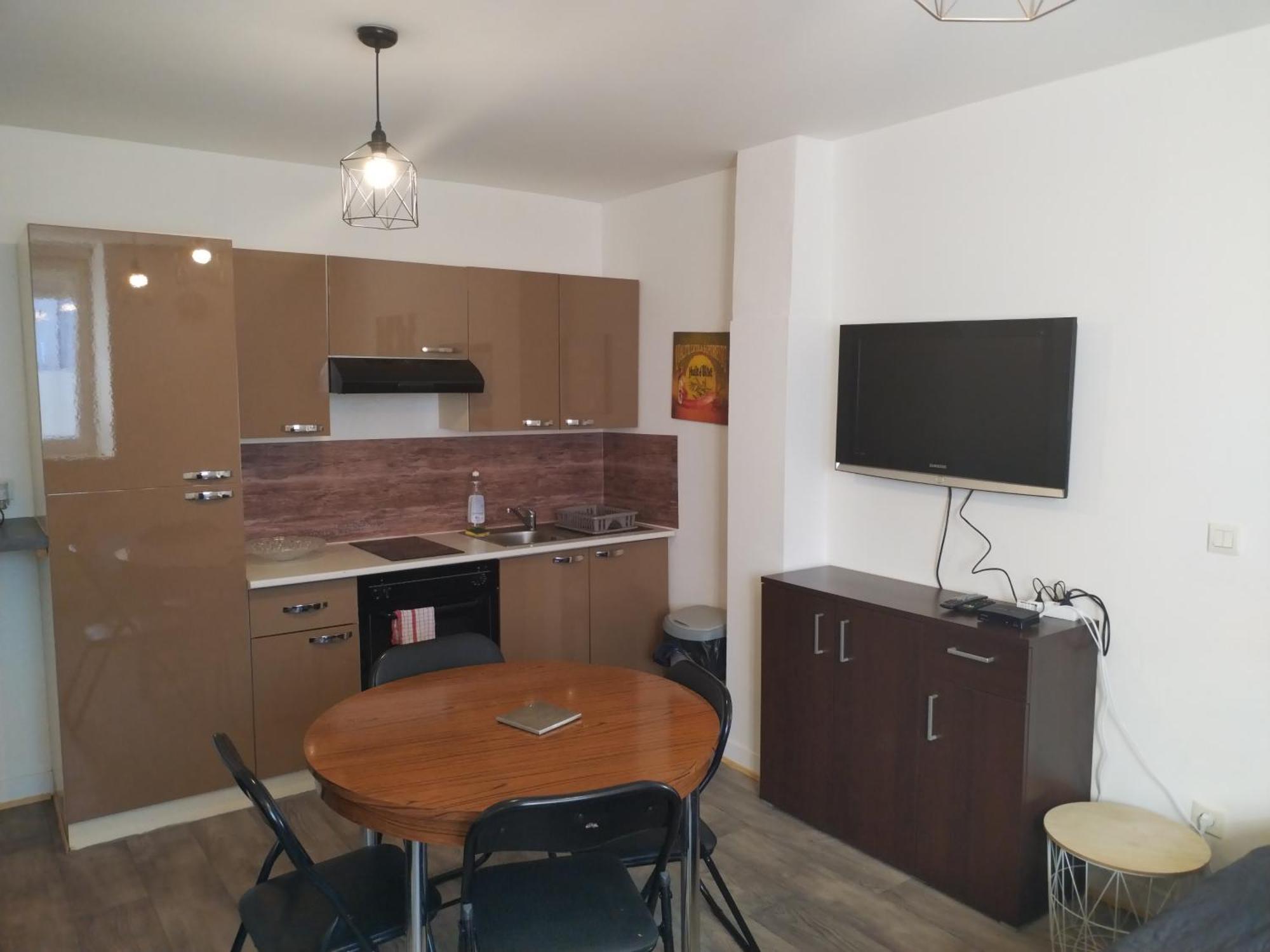 Studio Proche De La Gare Et Du Centre Ville Châlons-en-Champagne Dış mekan fotoğraf